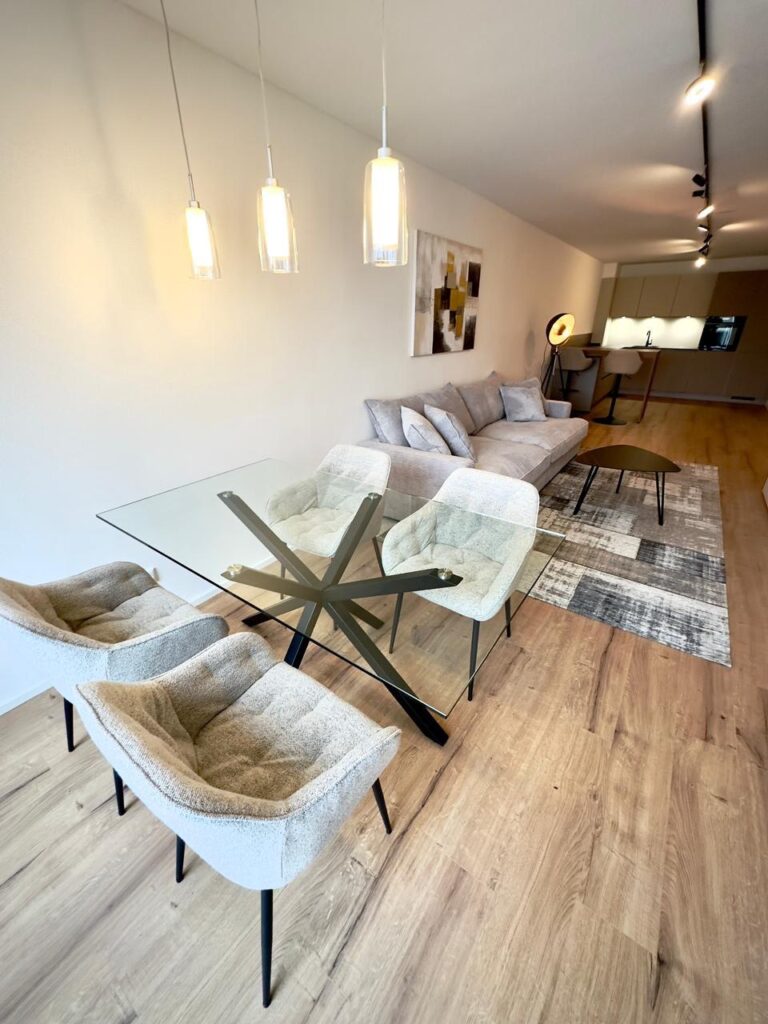 dynastie flat